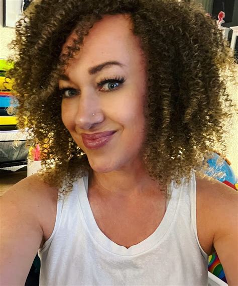 rachael dolezal naked|Twitter Horrified After Rachel Dolezals NSFW OnlyFans Pictures。